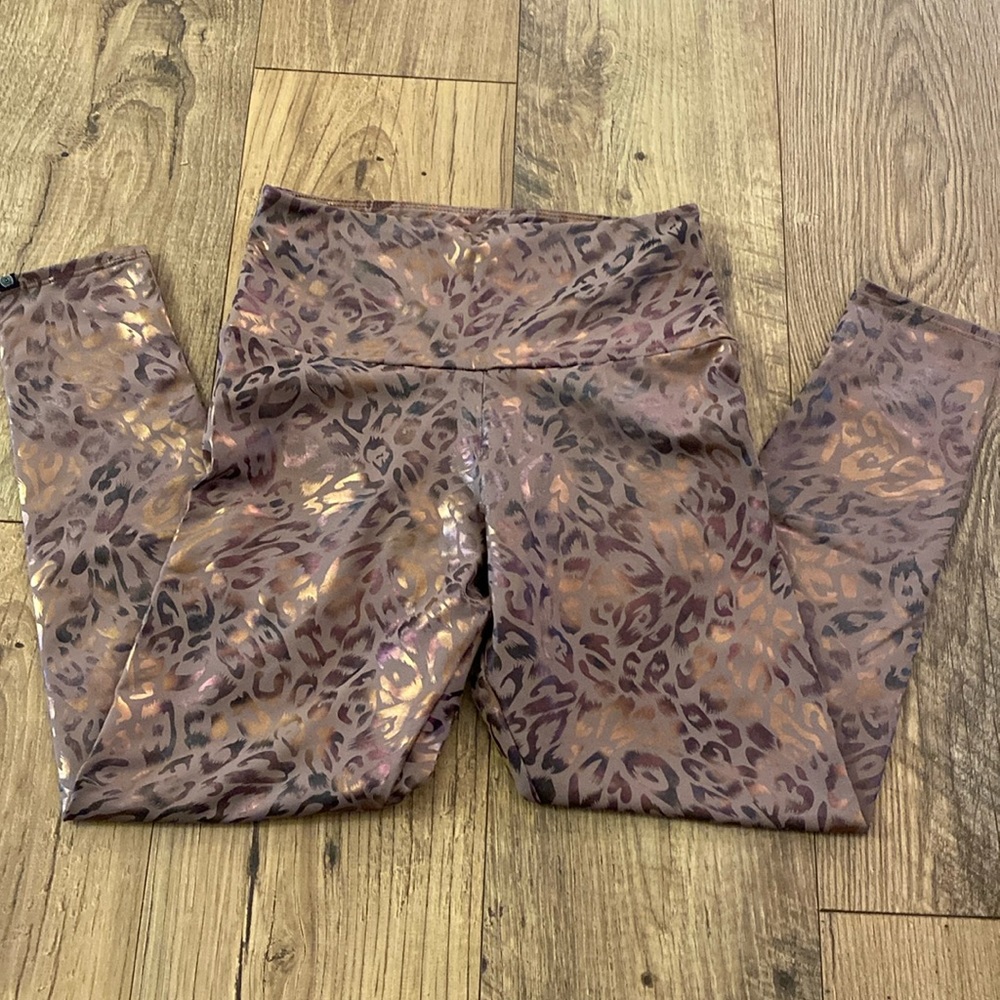 EUC Copper Cheetah Print Leggings Onzie, S/M